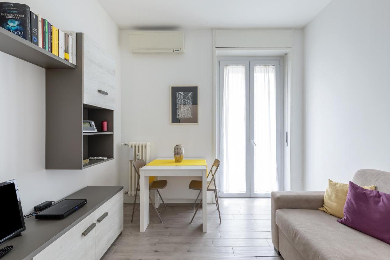 Piazza De Angeli M1 Comfortable Flat With Balcony * Mailand
