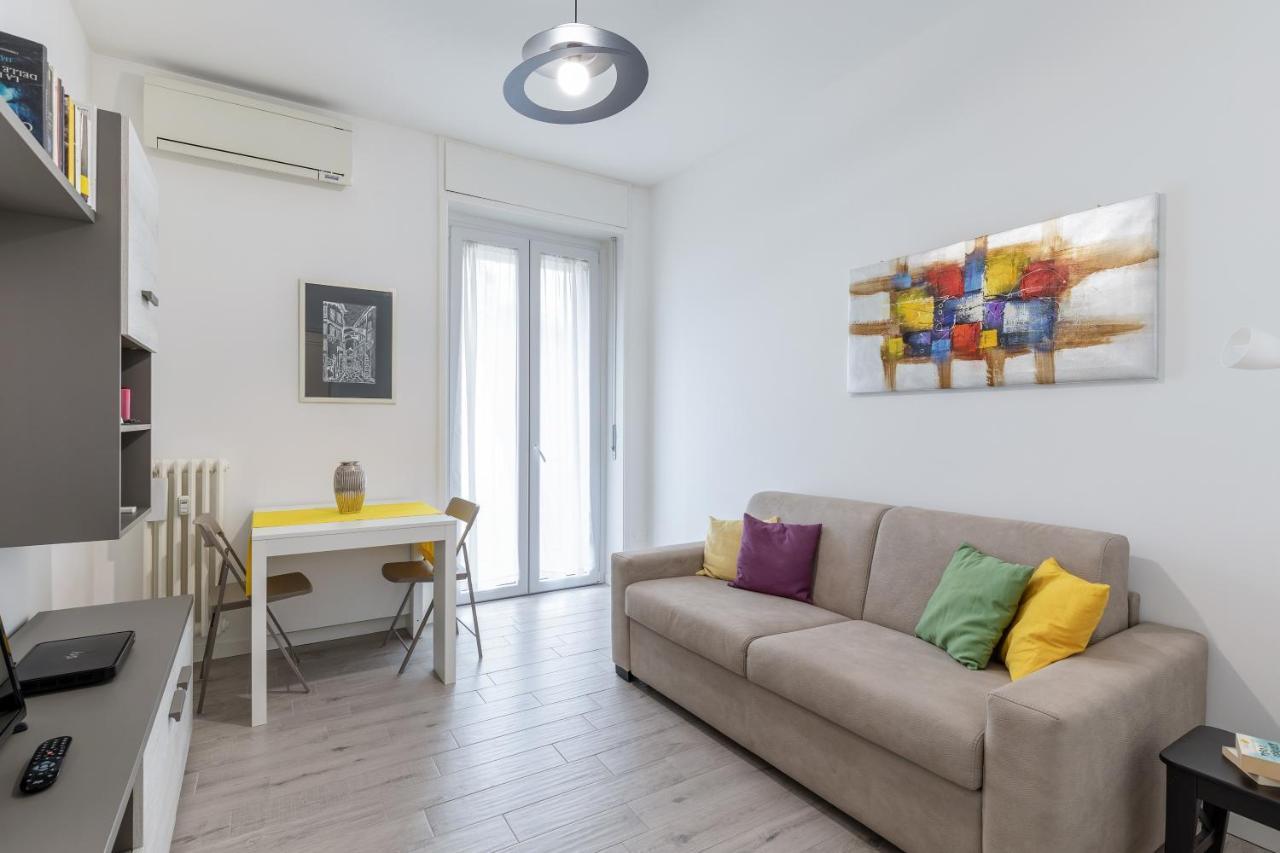 Piazza De Angeli M1 Comfortable Flat With Balcony * Mailand