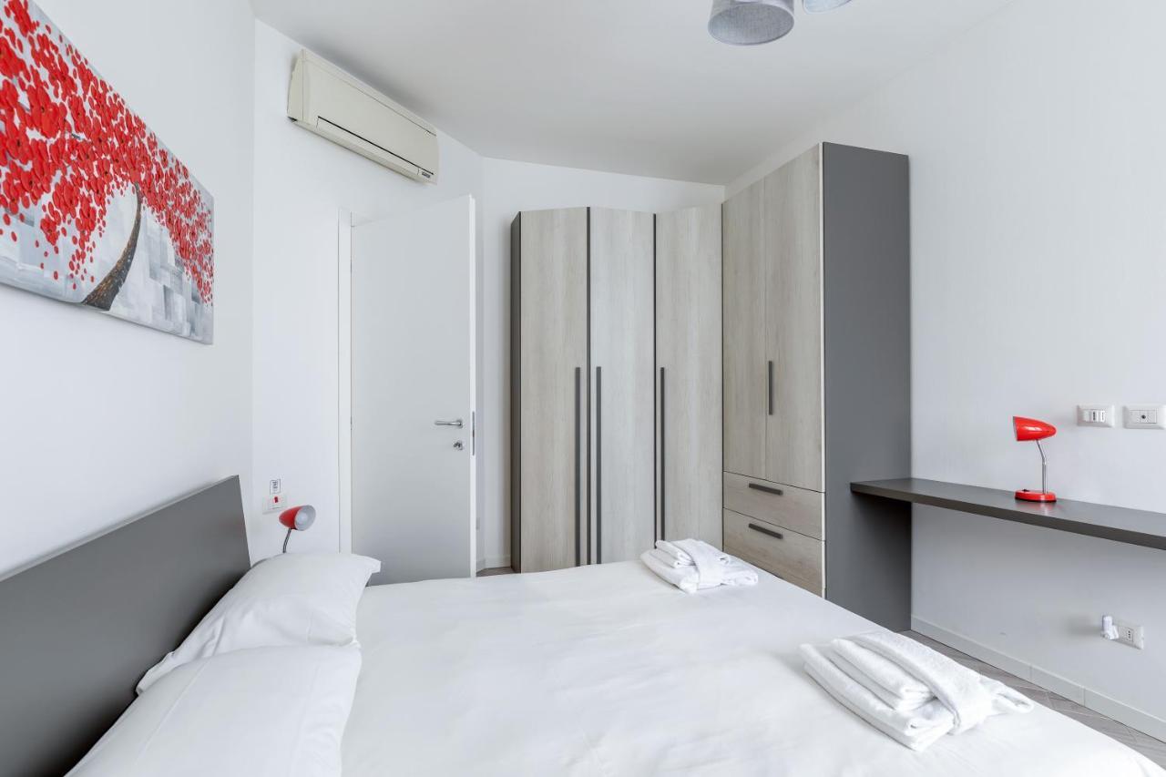 Piazza De Angeli M1 Comfortable Flat With Balcony Mailand